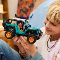 LEGO® Technic 42227 Terenac Jeep® Wrangler Rubicon (2)