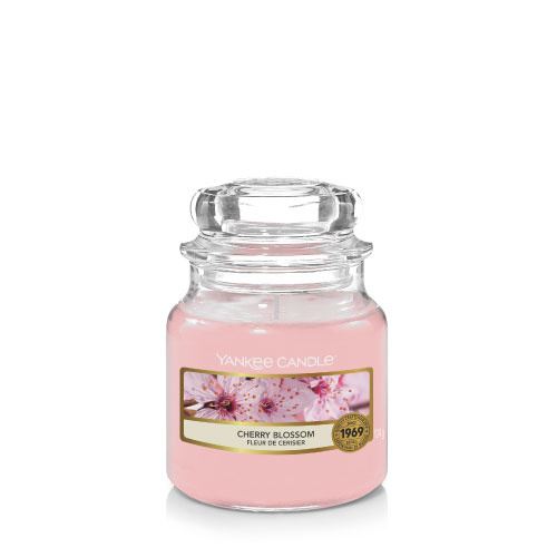 Yankee Candle Cherry Blossom mirisna svijeća 104 g