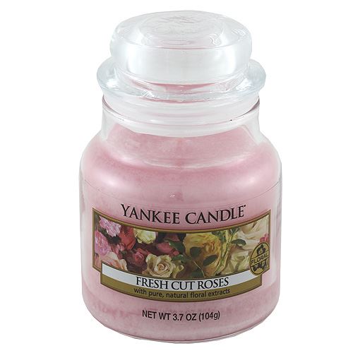 Yankee Candle Fresh Cut Roses mirisna svijeća 104 g
