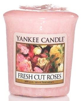 Yankee Candle Fresh Cut Roses svijeća 49 g