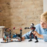 LEGO® Marvel 76314 Bitka iz filma Kapetan Amerika: Građanski rat (4)