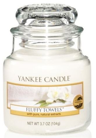 Yankee Candle Fluffy Towels mirisna svijeća 104 g