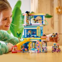 LEGO® Friends 42689 Klub prijatelja u Heartlakeu (1)